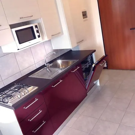 Family-friendly Flat Just 50mt From The Lägenhet *